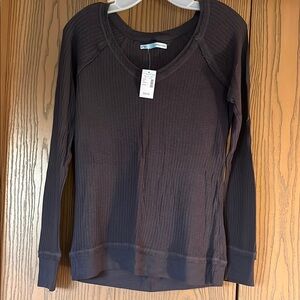 Women's Black Long Sleeve Top